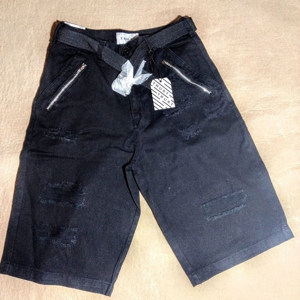 Trust Men's Distressed Black Shorts Size 32